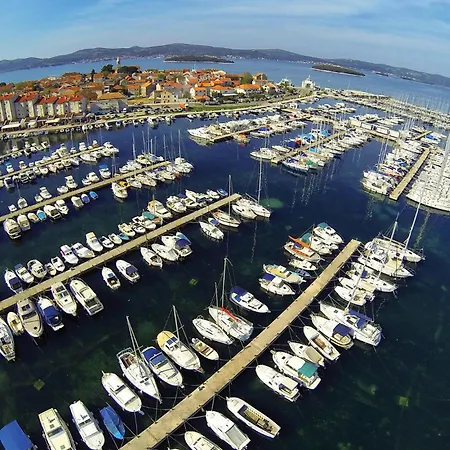 1 Bedroom Amazing In Biograd * Biograd Na Moru
