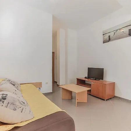 1 Bedroom Amazing In Biograd Biograd Na Moru