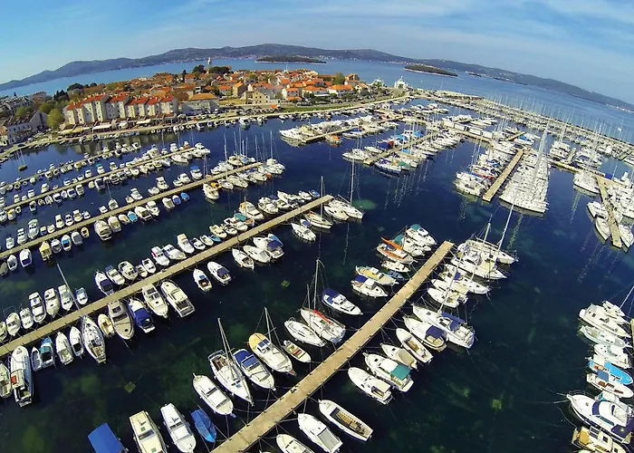 1 Bedroom Amazing In Biograd * Biograd Na Moru
